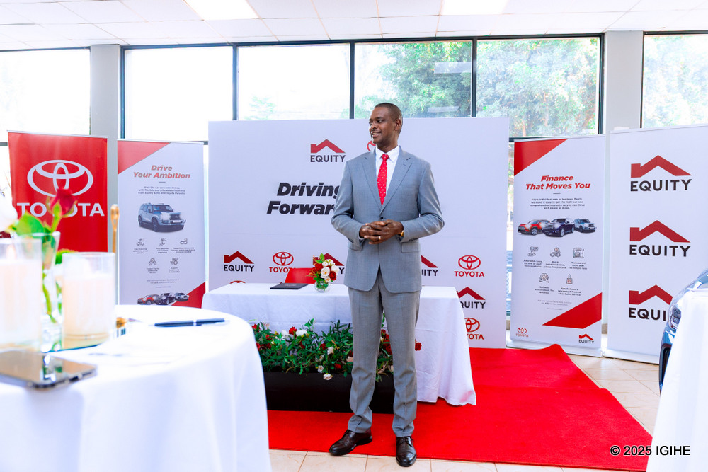 Umuyobozi Ushinzwe Ubucuruzi muri Equity Bank Rwanda Plc, Eric Rutabana, yashimye ubufatanye bw'impande zombi