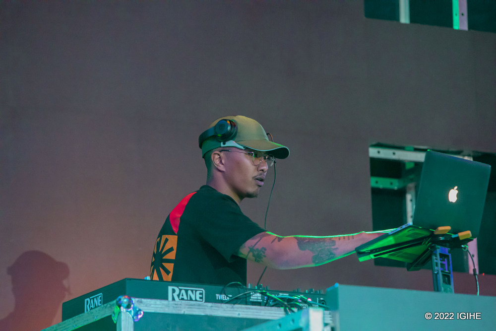 Dj Toxxyk yafatanyaga na DJ Neptune mu kuvanga imiziki