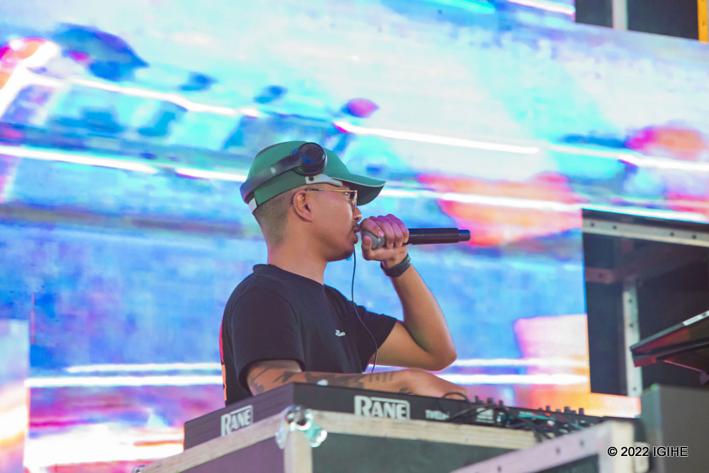 Dj Toxxyk ari mu bafite izina ntayegayezwa mu kuvanga imiziki mu Rwanda