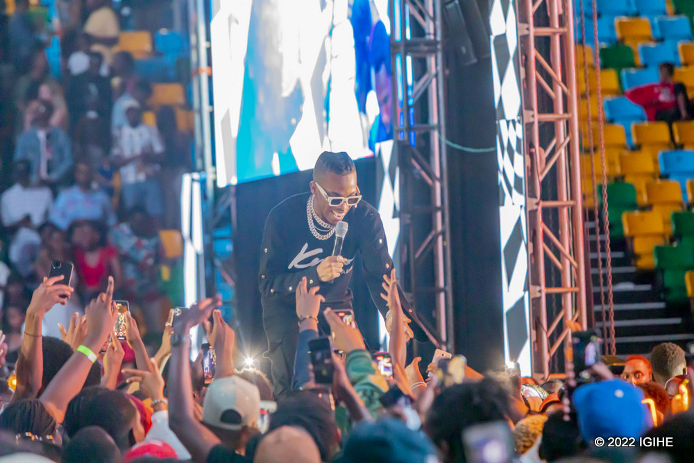 Tekno yeretswe urukundo mu gitaramo yaririmbyemo i Kigali