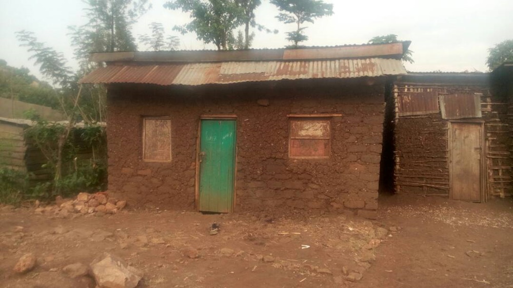 Iyi nzu niyo aba baturage bari bari kunyweramo