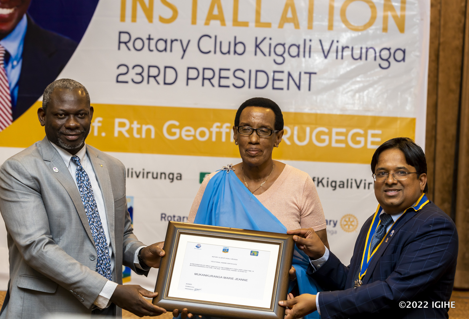 Mariya Yohana yashimiwe umusanzu yatanze muri sosiyete akoresheje ibihangano by'indirimbo