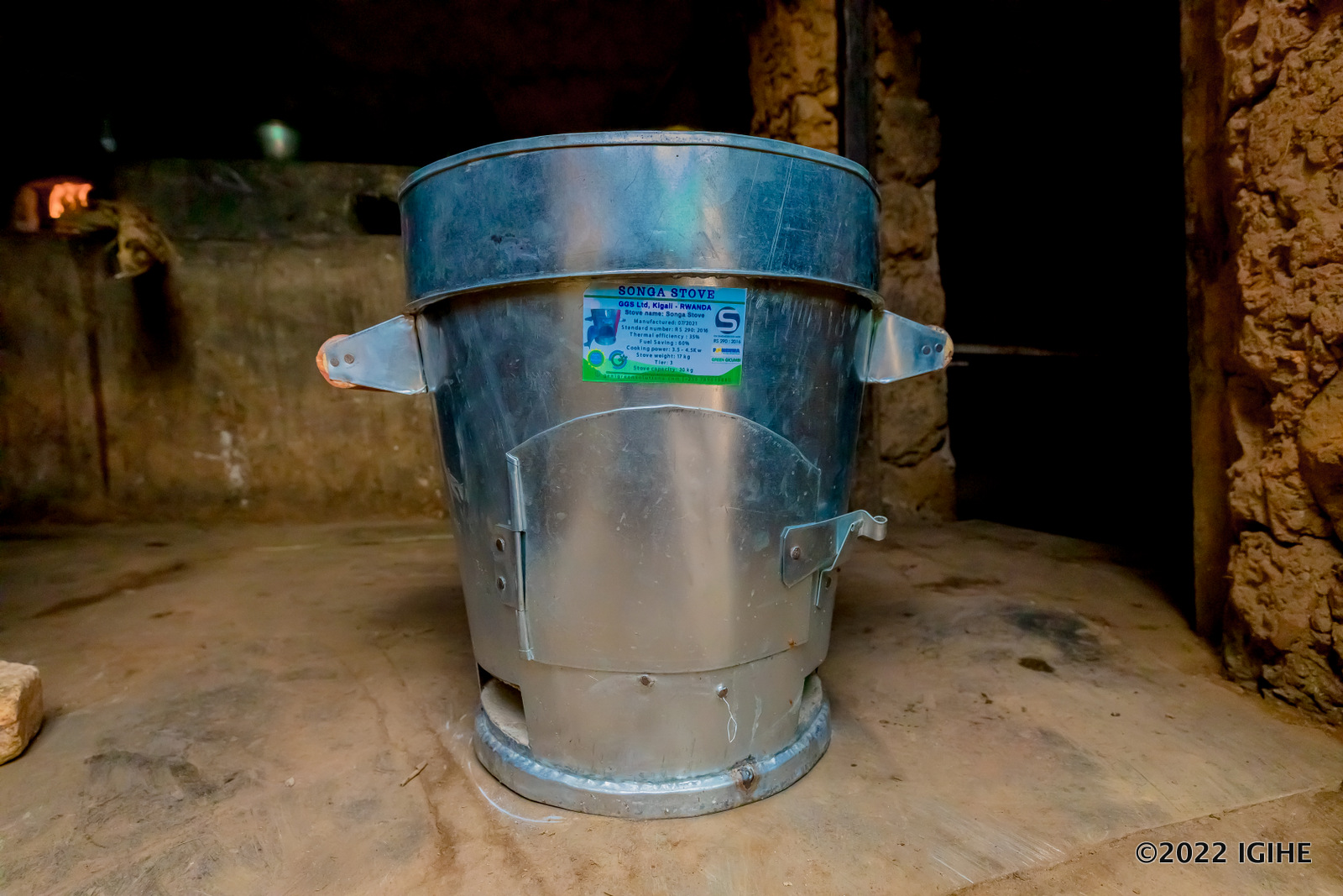 Abaturage b'i Gicumbi bamaze guhabwa imbabura 15.000 zironderereza ibicanwa mu kurengera amashyamba no kugabanya imyuka ihumanya ikirere. Izo mu bwoko bwa Songa ziri mu zo bahawe