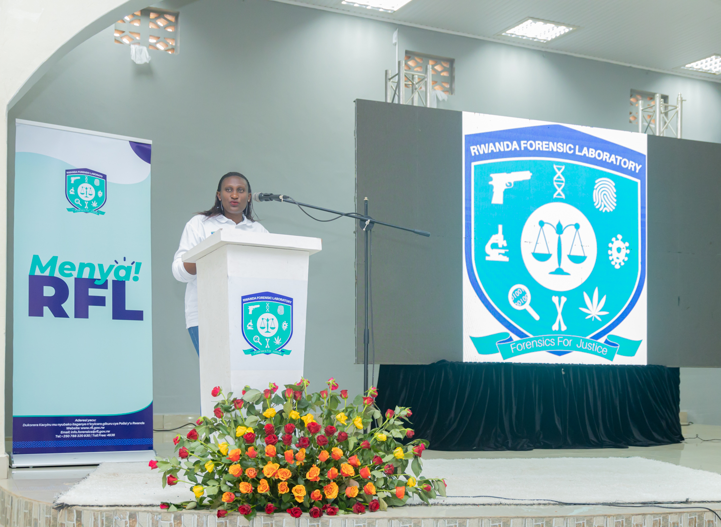 Guverineri w’Intara y’Amajyepfo, Kayitesi Alice yasabye abayobozi b'inzego zibanza gukangurira abaturage kugana serivisi za RFL
