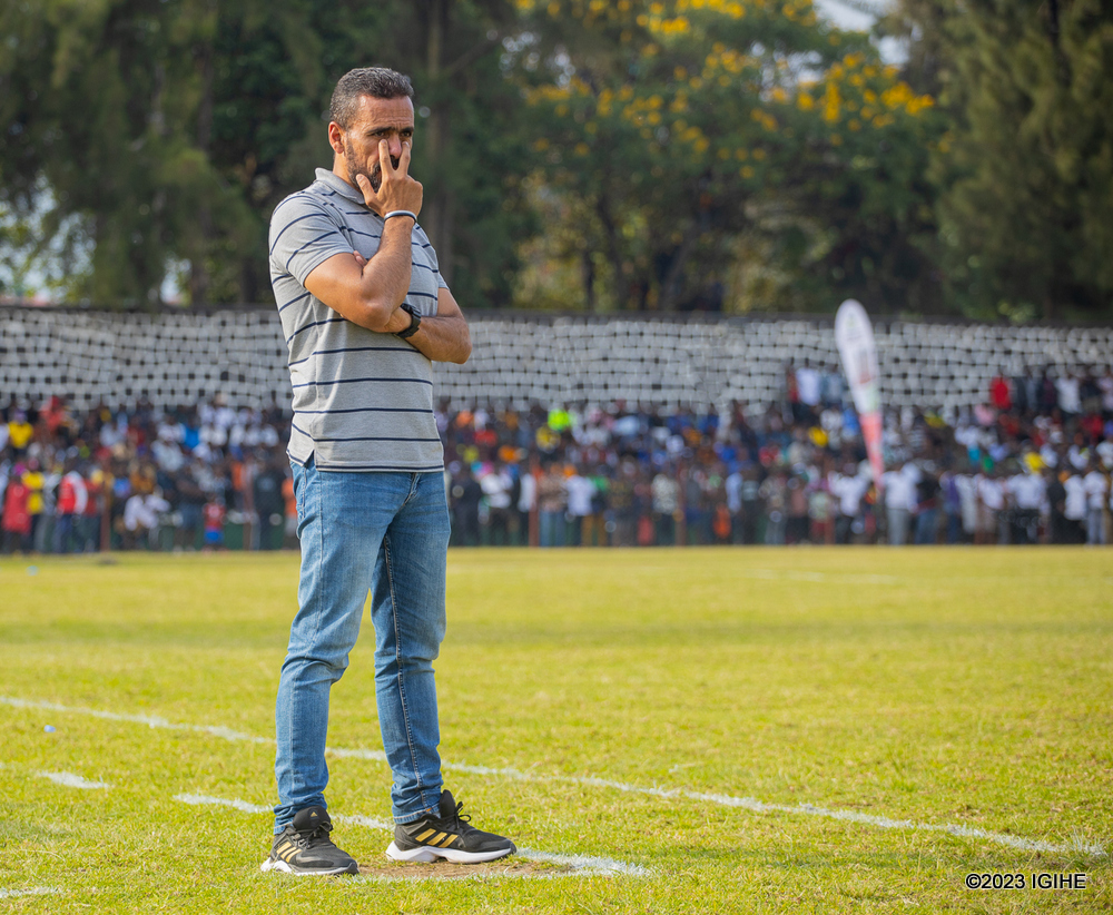 Umutoza wa Musanze FC, Ahmed Adel ashobora kwirukanwa n'ubuyobozi bw'ikipe nitsindwa na Kiyovu Sports