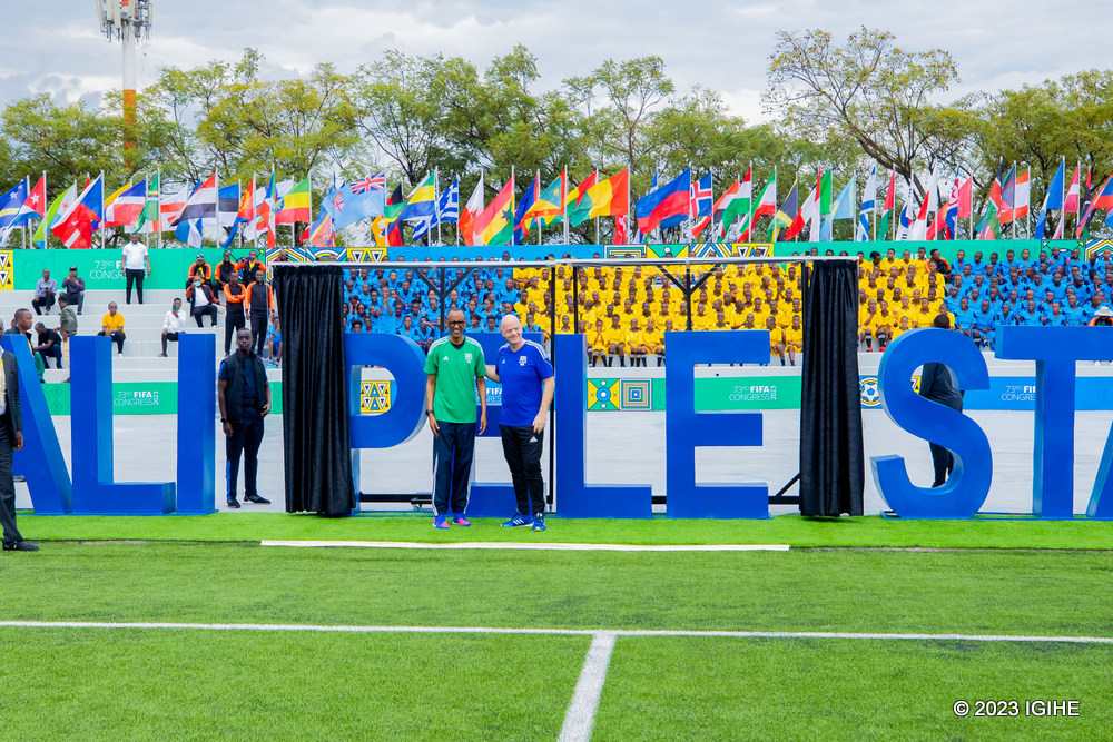 Perezida Kagame na Infantino bishimiye gufungura ku mugaragaro Kigali Pelé Stadium