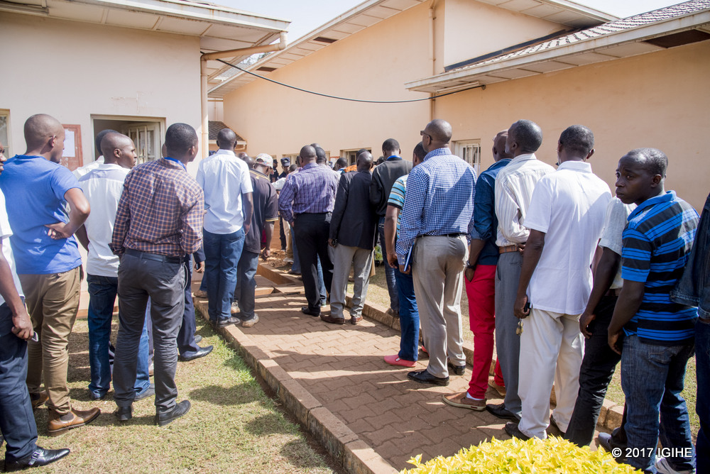 Mu iburanisha riheruka, abitabiriye urubanza rw'abo kwa Diane Rwigara babanje gusakwa
