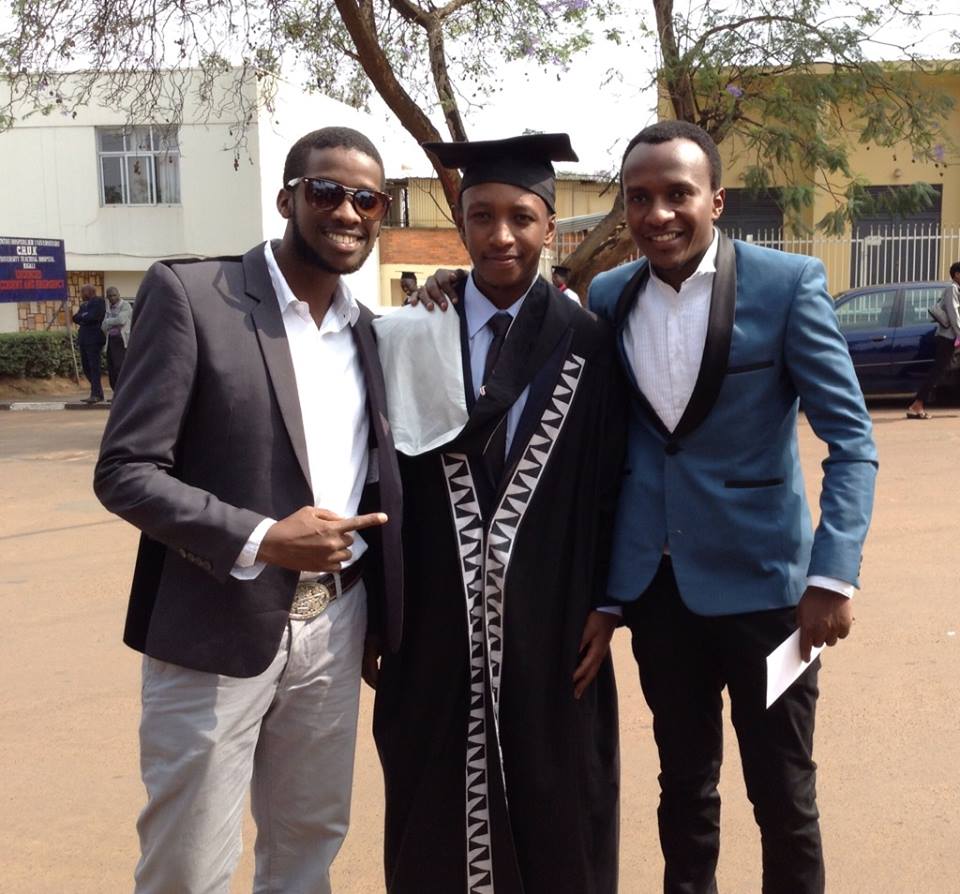 Mu ntangiriro z'iki cyumweru, Diddy-zo wahoze muri Jay-Kid na we yahawe impamyabumenyi mu ishami rya Pharmacie