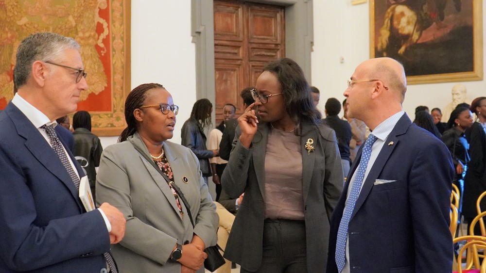 Abanyarwanda n'inshuti z'u Rwanda i Roma bifatanyije mu kwibuka ku nshuro ya 30 Jenoside yakorewe Abatutsi