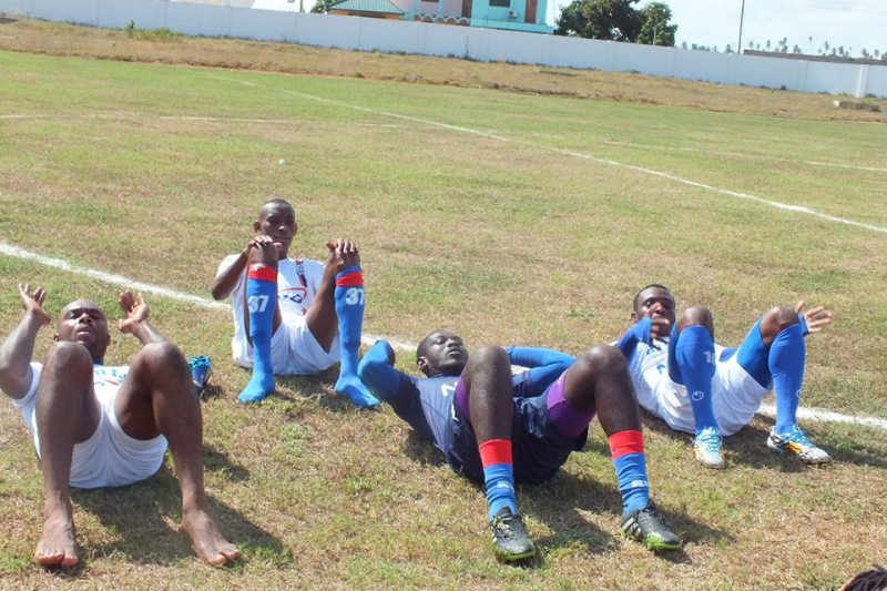 Biteganyijwe ko kuri uyu wa Gatanu aribwo asinya amasezerano akamenya niba azakinira APR FC muri iyo CECAFA