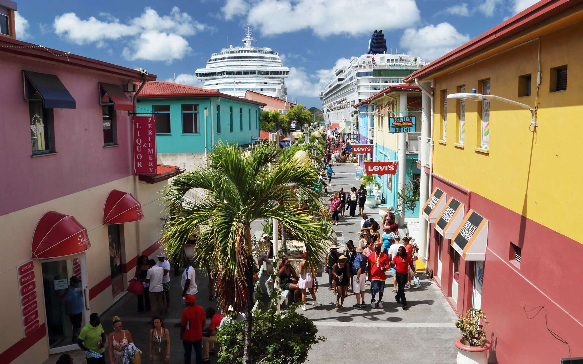 Ubukungu bwa Antigua na Barbuda bwihagazeho kuko buri muturage w'iki gihugu yinjiza amafaranga arenga ibihumbi 22$