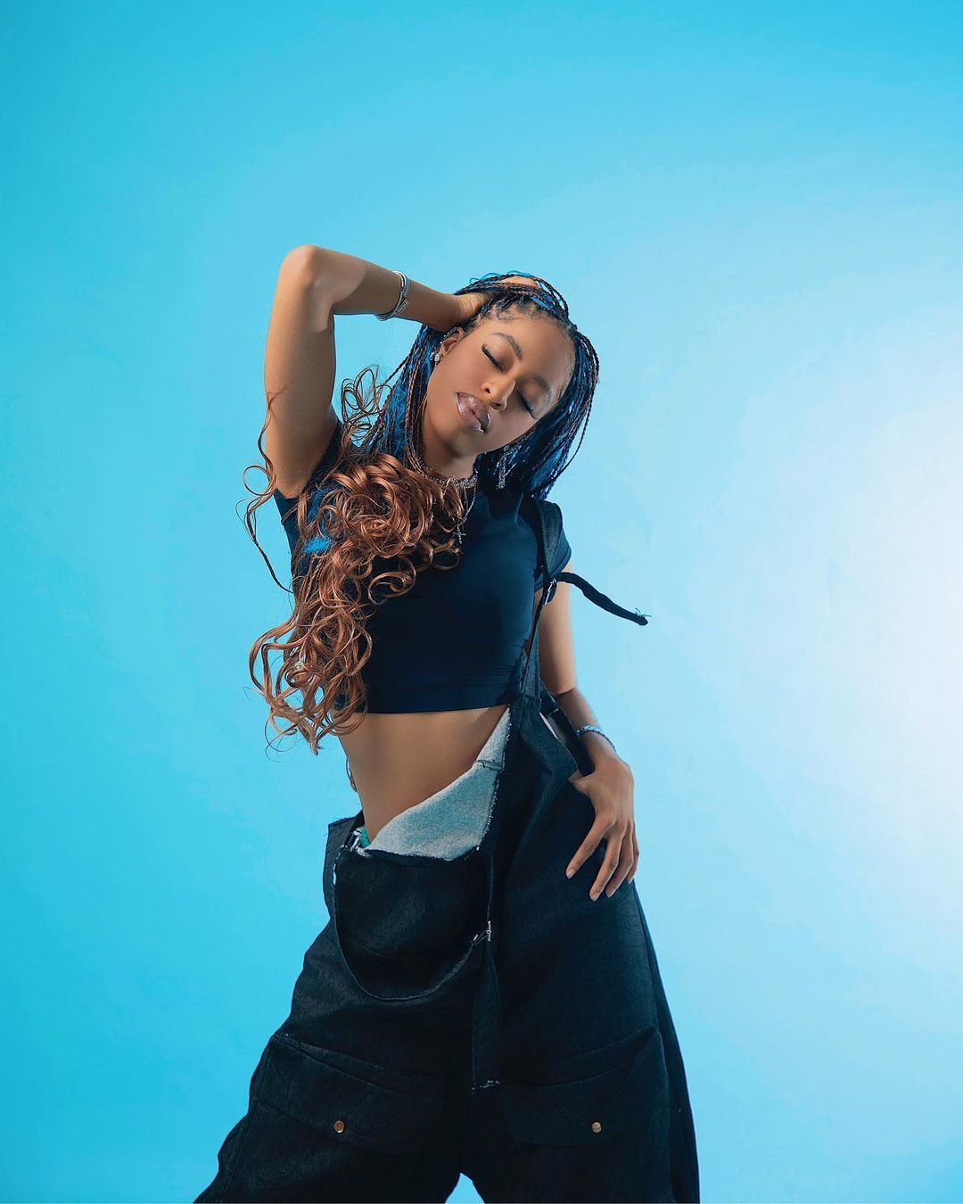 EP ya Qing Madi yasibwe kuri Spotify kubera ibibazo afitanye n’abarebereraga inyungu ze