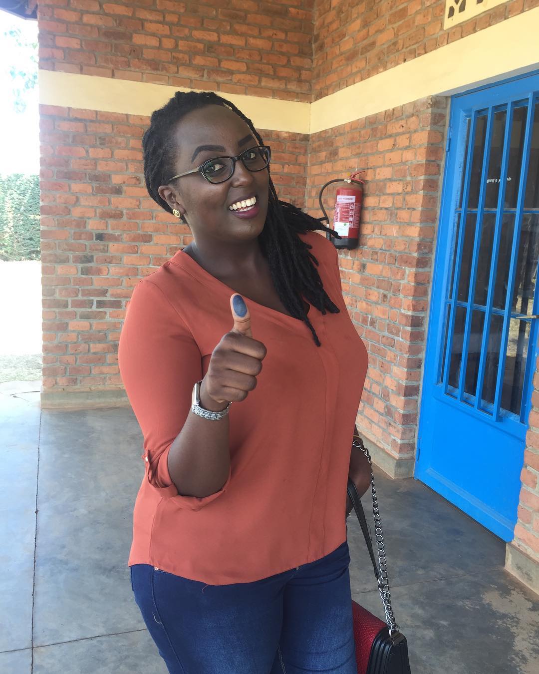 Isheja Sandrine ukorera Kiss FM yamaze gutora