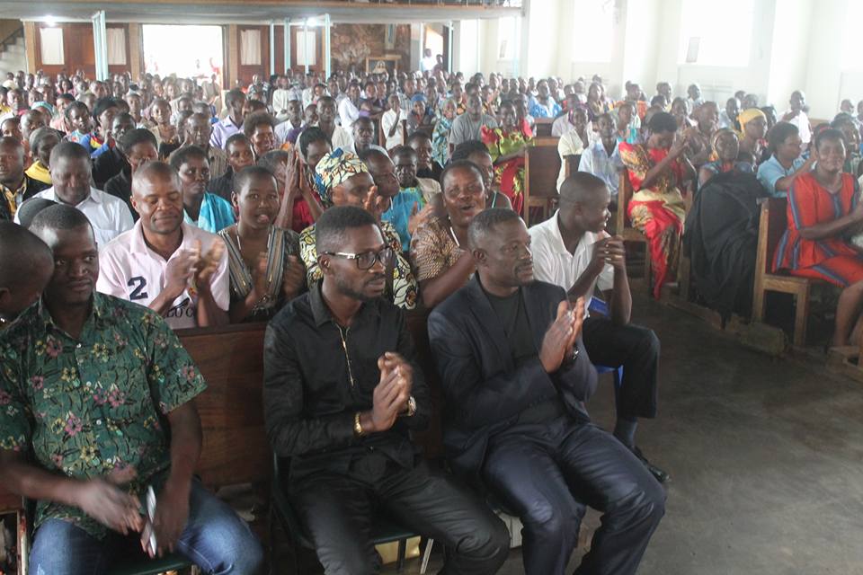 Muri Mbale, Bobi Wine yanitabiriye amasengesho