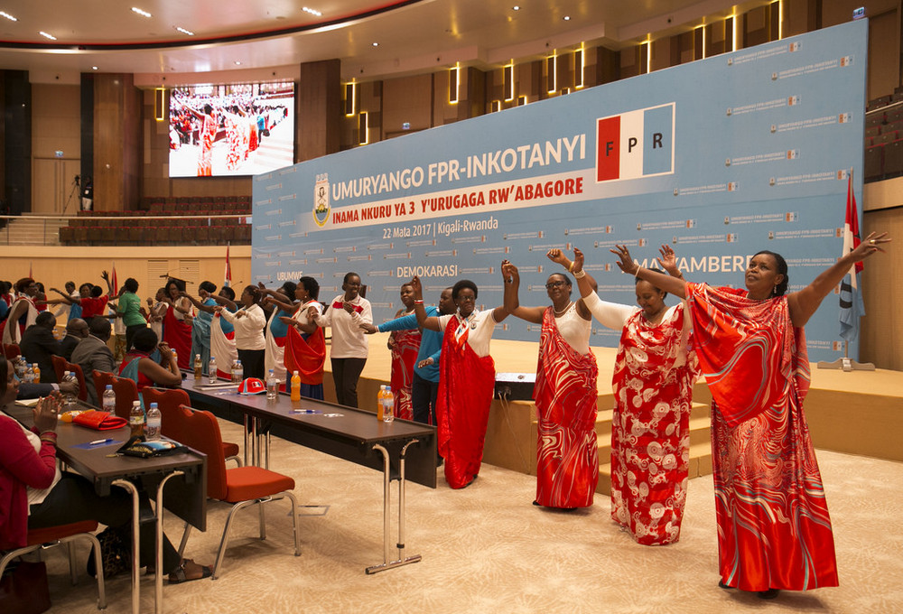 Abitabiriye iyi nama nkuru ya gatatu y'Urugaga rw'Abagore rushamikiye ku Muryango FPR Inkotanyi baganiriye ku kurwanya no gukumira ihohoterwa