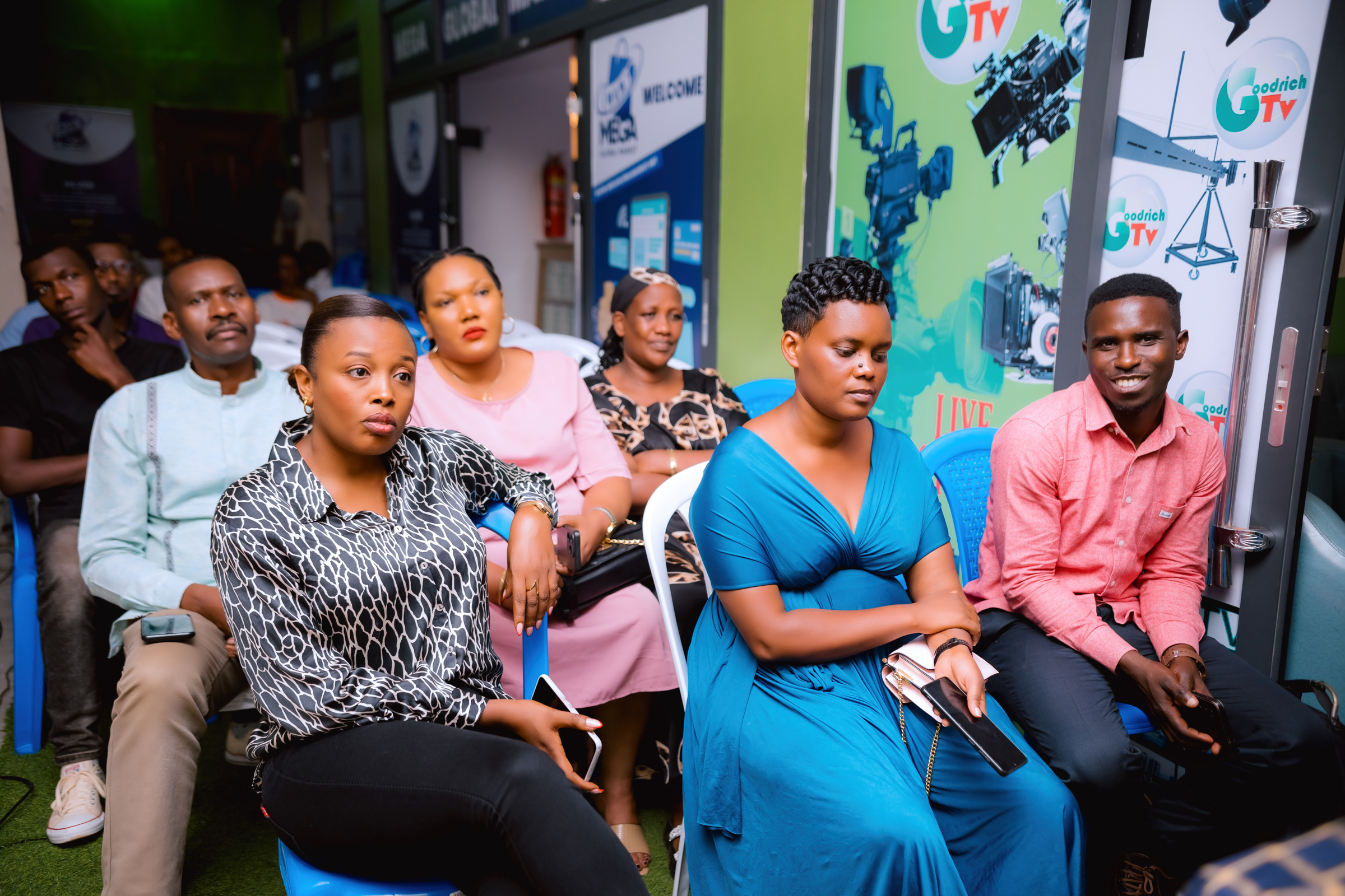 Abanyarwanda basobanuriwe akamaro ko gutemberera hanze y'u Rwanda