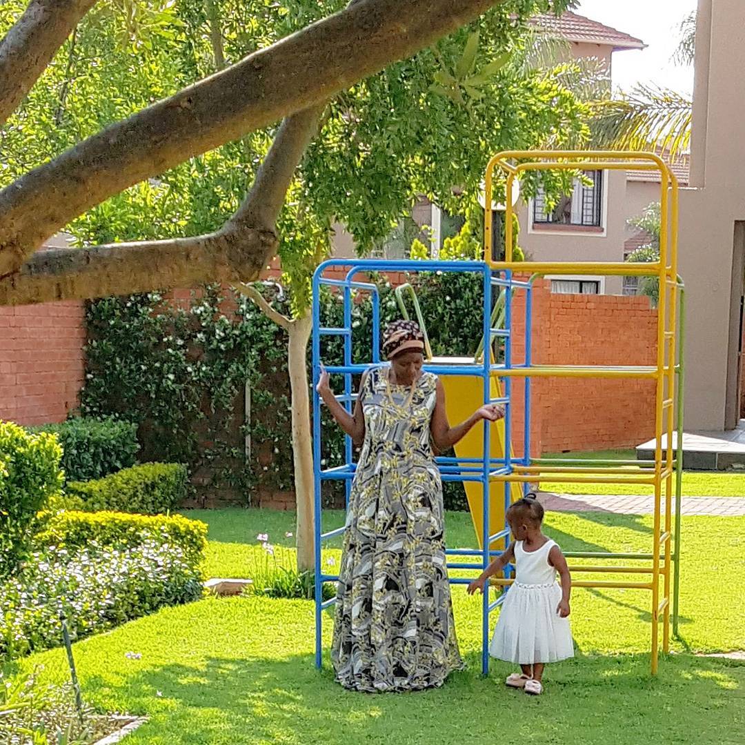 Nyina wa Diamond yanahishuye ko yifuza kubyara umwana azakurikiza Diamond