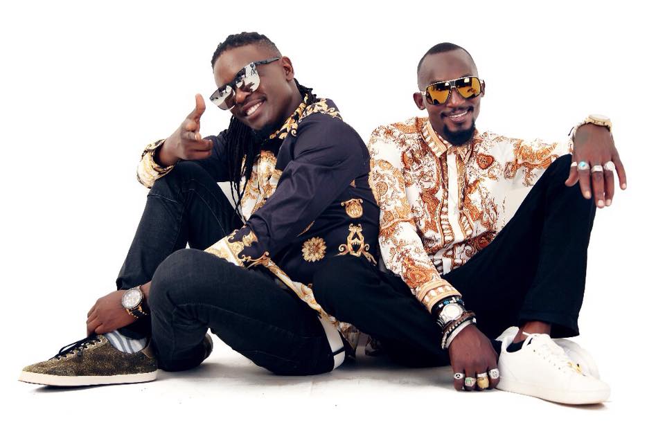 Radio na Weasel bari bamaze imyaka icumi bakora umuziki