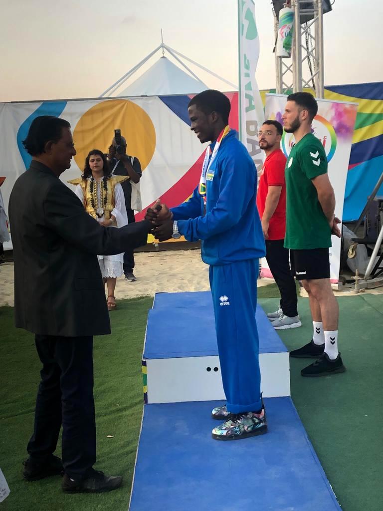 Mutuyimana Emmanuel ni we wegukanye uyu mudali muri "African Beach Games 2023"