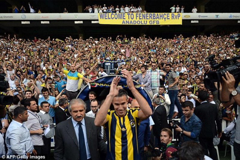 Van Persie yavuye muri Manchester United arabarizwa muri Turukiya