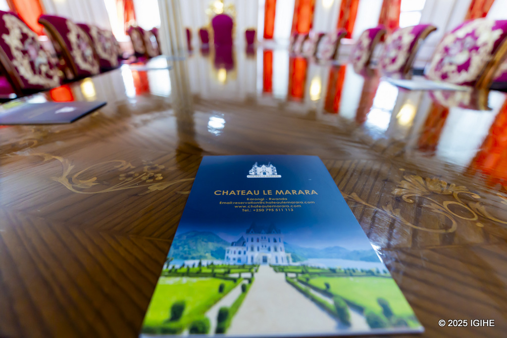 Château le Marara ifite icyumba kigari cyakira abashaka gukora inama