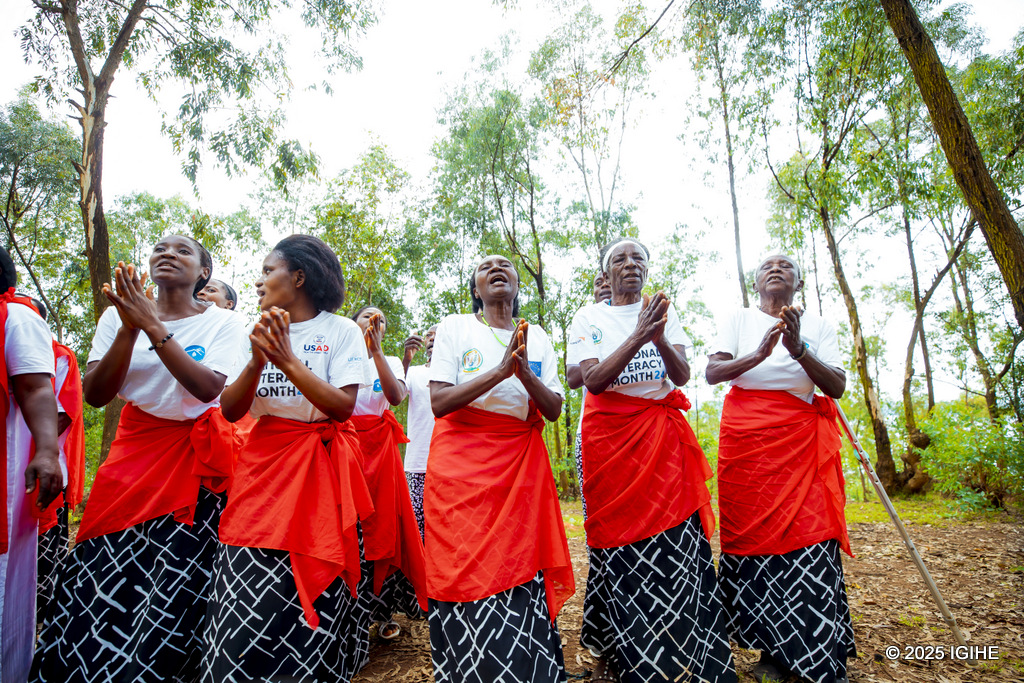 Imbyino z'Abasaamyi bo ku Nkombo zifitanye isano no koga mu Kiyaga cya Kivu