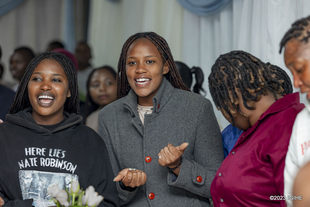 Abanyeshuri bagaragaje ko bari bakeneye inama ziyongera ku masomo baherewe muri iyi kaminuza