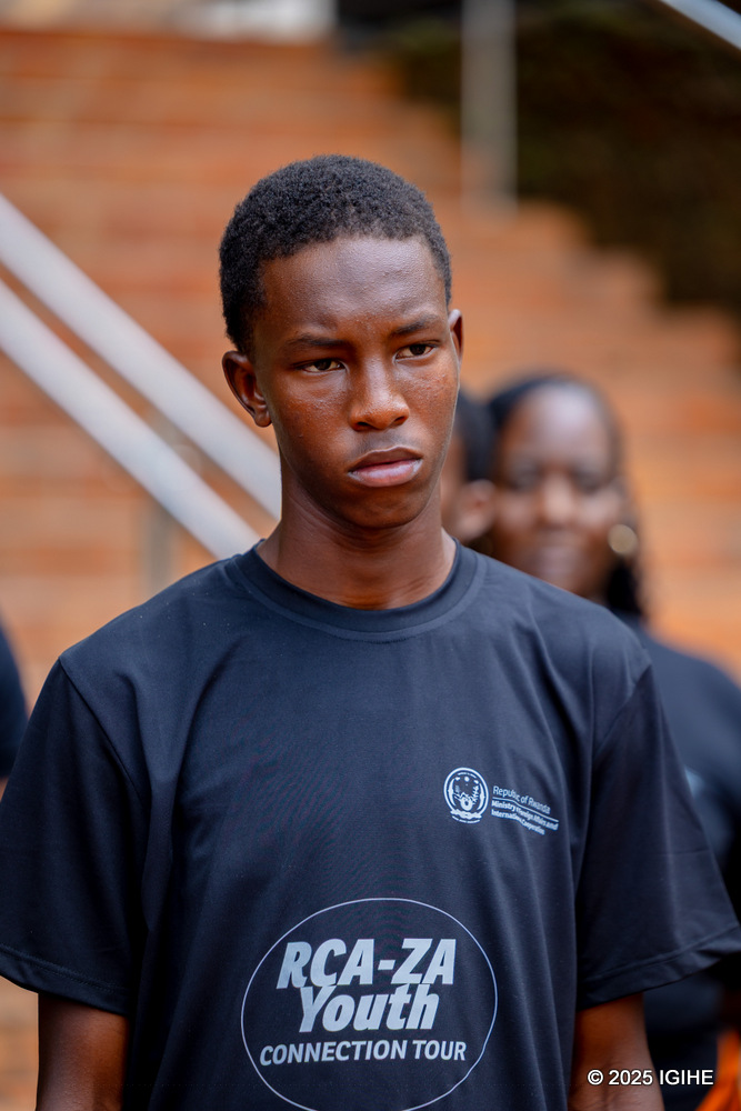Kazenga Rukundo w’imyaka 16 yishimiye gusura u Rwanda nk’igihugu cye, ashimangira ko uru rugendo ruzamufasha kurumenyaho byinshi