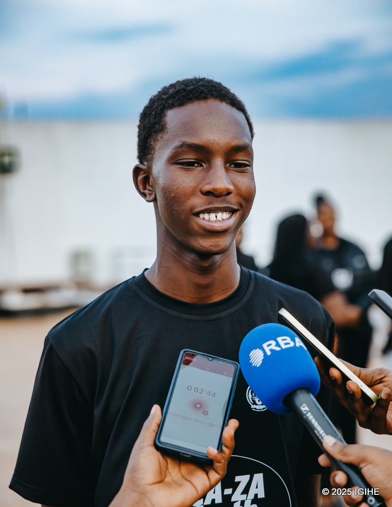 Kazenga Rukundo w’imyaka 16 yishimiye uburyo u Rwanda rutekanye