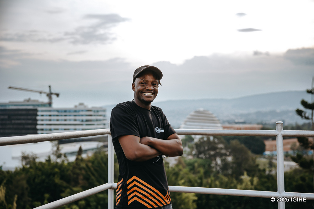 Akanyamuneza ni kose kuri uru rubyiruko rwabashije kugera mu Rwanda