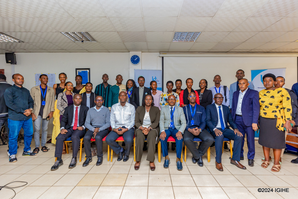 Ibiganiro kuri Ndi Umunyarwanda byatangirijwe muri Kaminuza ya Kigali