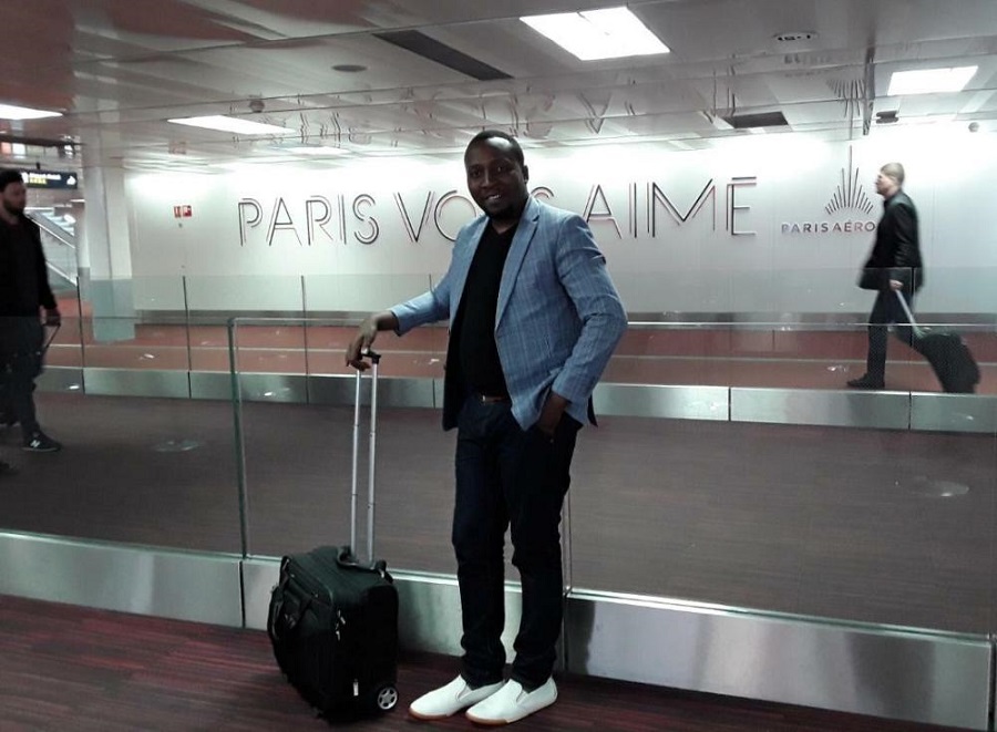 Habumugisha aherutse kugaragara i Paris yidegembya