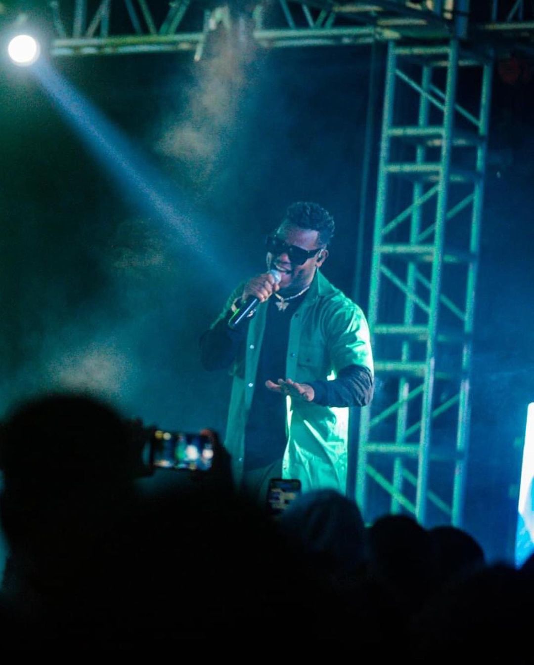 Nubwo yabanje gufungwa akigerayo, Melodie yagaragaje ubuhangange bwe mu muziki