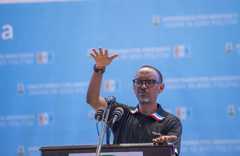 Perezida Kagame yavuze ko Padiri Nahimana atari akwiye kubuzwa kwinjira mu Rwanda