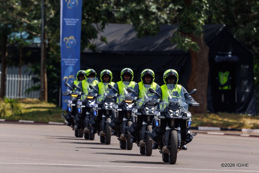 Ntabwo byari bisanzwe ko Abapolisi bakora imyiyereko bakoresheje moto