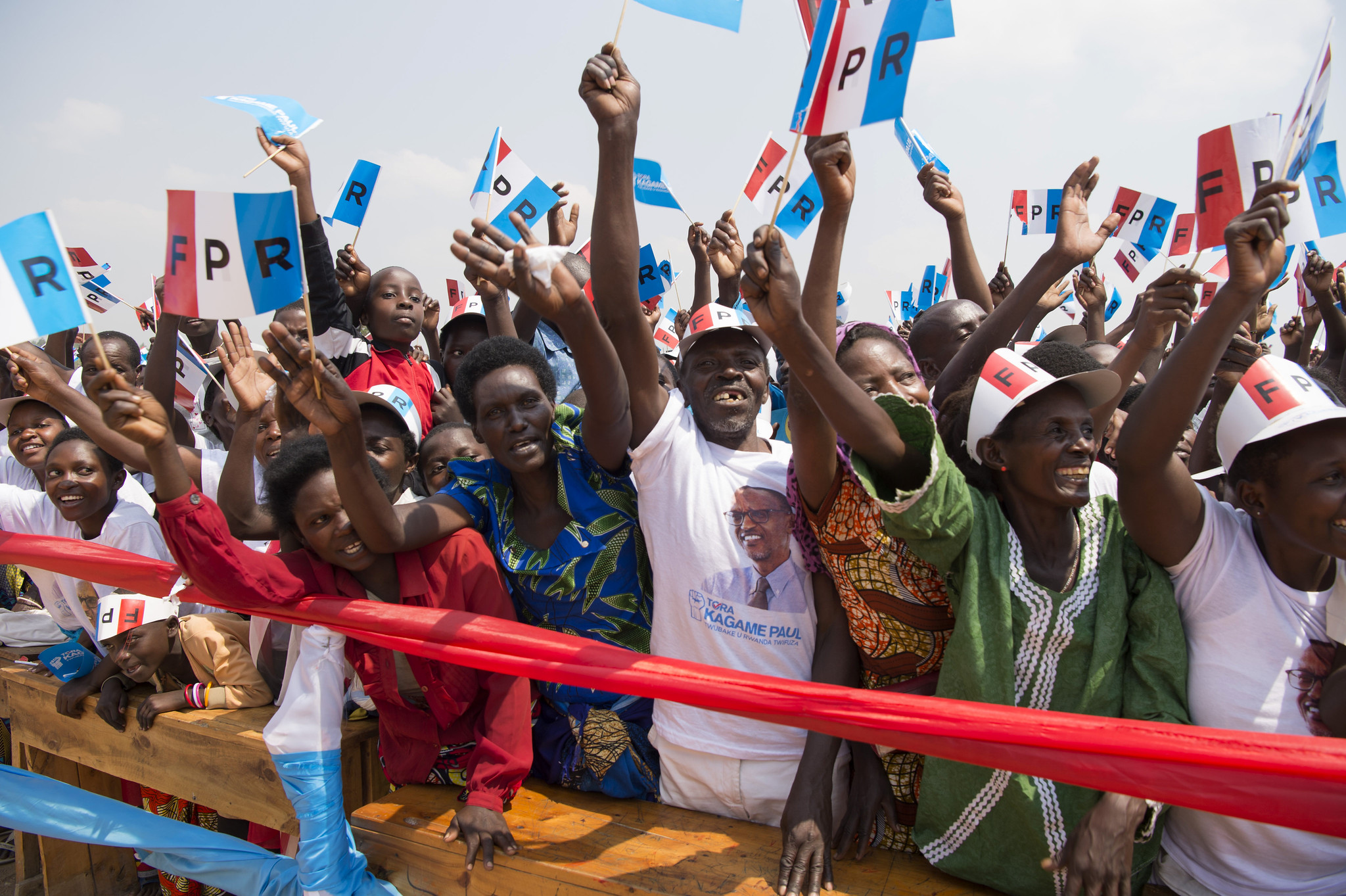 Abanyamuryango ba FPR-Inkotanyi ntibahwemye kugaragariza umukandida wabo ko bamuri inyuma