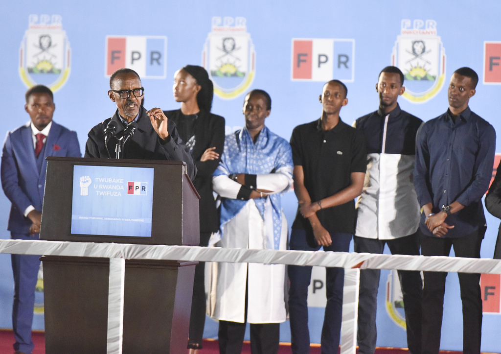 80% by’amajwi y’ibanze biragaragaza ko Paul Kagame ari imbere mu majwi aho afite 98.66% mu gihe umukurikiye Mpayimana Philippe afite 0.72% naho Habineza Frank akagira 0.45%
