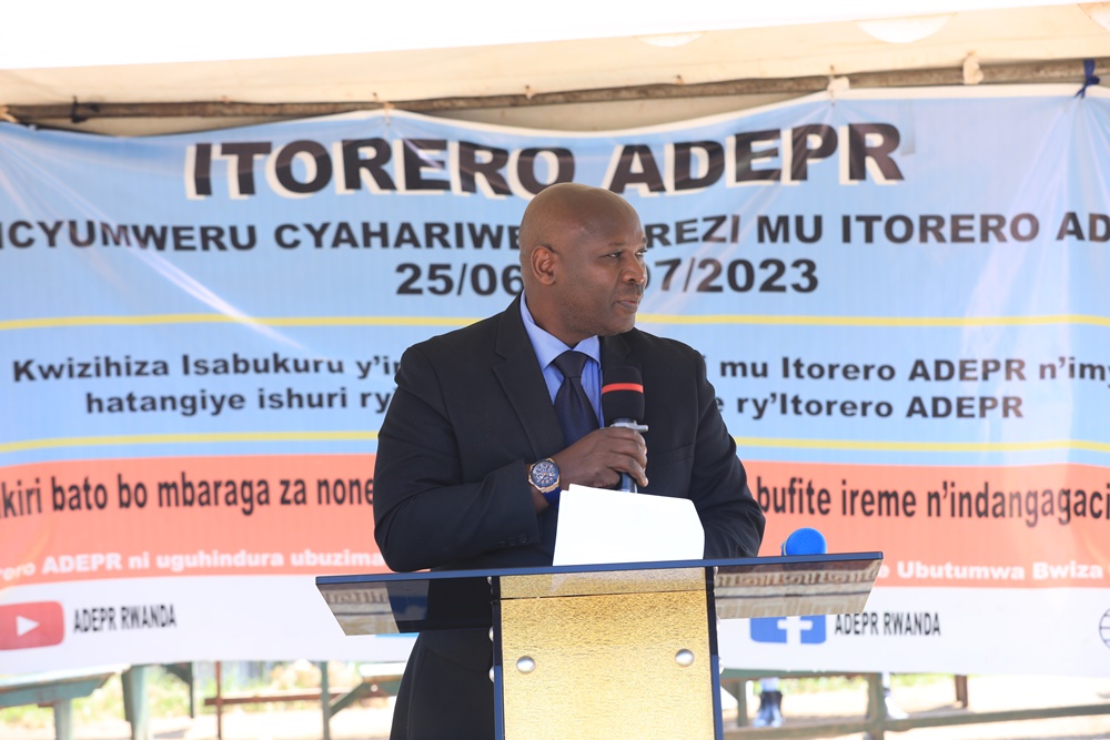 Umuyobozi Mukuru ushinzwe Igenamigambi muri Minisiteri y’Uburezi, Chistophe Nsengiyaremye, yashimye umusanzu wa ADEPR mu burezi bw’u Rwanda
