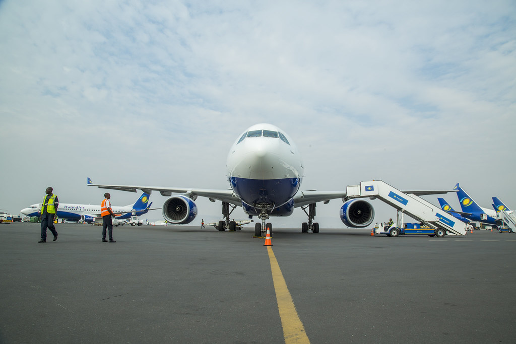 Iyi myaka yaranzwe no kwaguka kugaragarira amaso kwa RwandAir, aho umubare w'indege wiyongereye, ikabasha kugera mu byerekezo hafi ya byose ku Isi