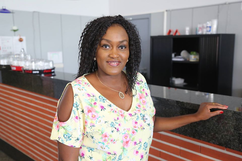 Denise Zaneza ni umukobwa wa Marcel Sebatware wihishe mu Bubiligi