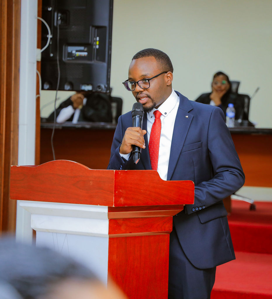 Umuyobozi Mukuru wa Moot Court Forum, Imanirimaso Aaron Nova, yagaragaje aya marushanwa agamije gutyaza abanyeshuri biga amategeko
