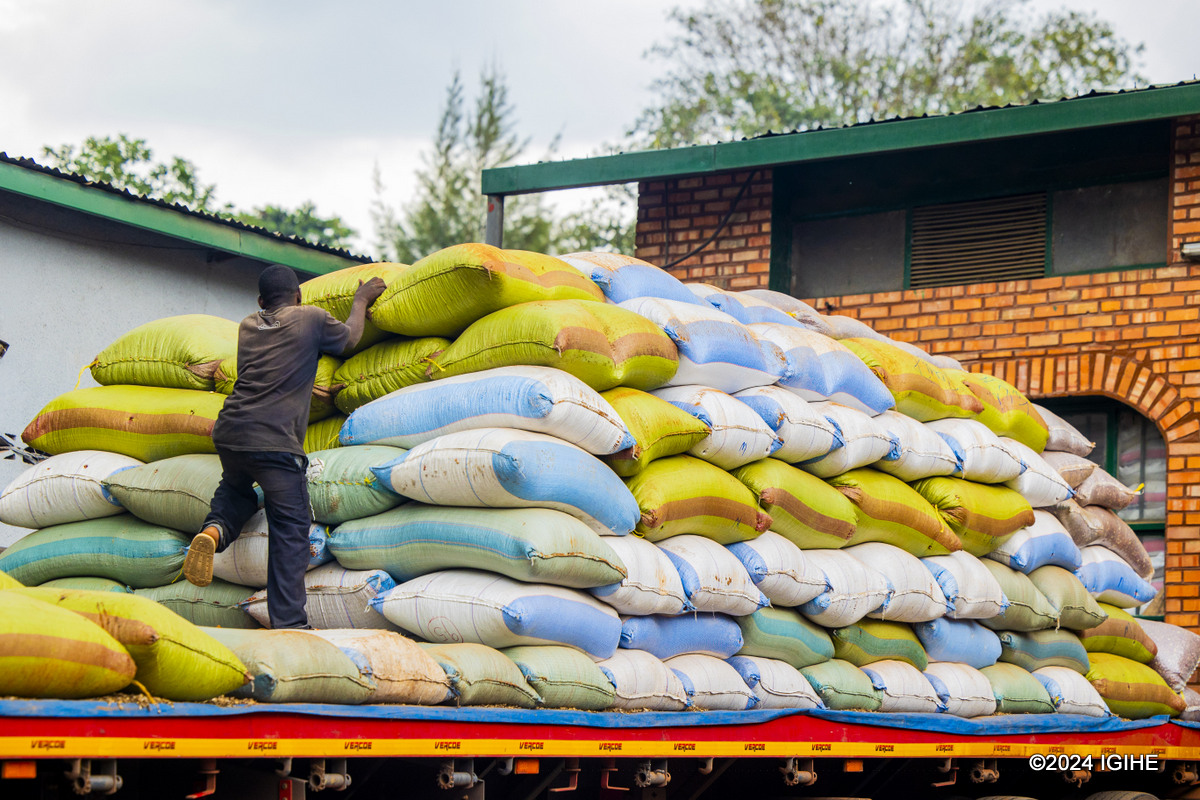 Umuceri warangurwaga ku bwinshi. Ikilo cy'Umutanzaniya ni 1500 Frw