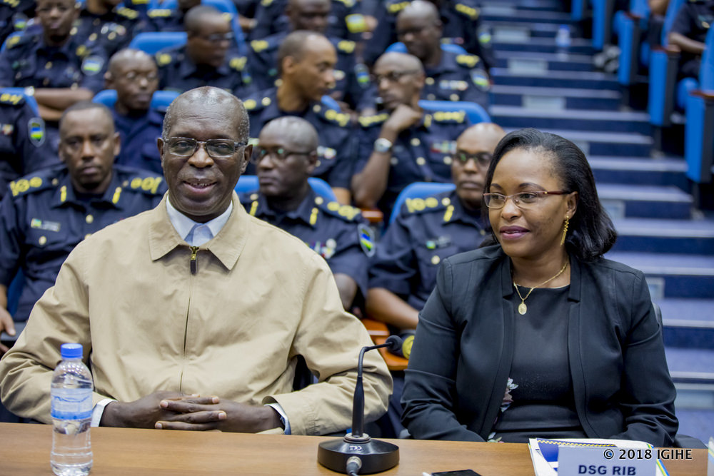Umuvunyi Mukuru mushya, Murekezi Anastase yitabiriye ihererekanyabubasha
