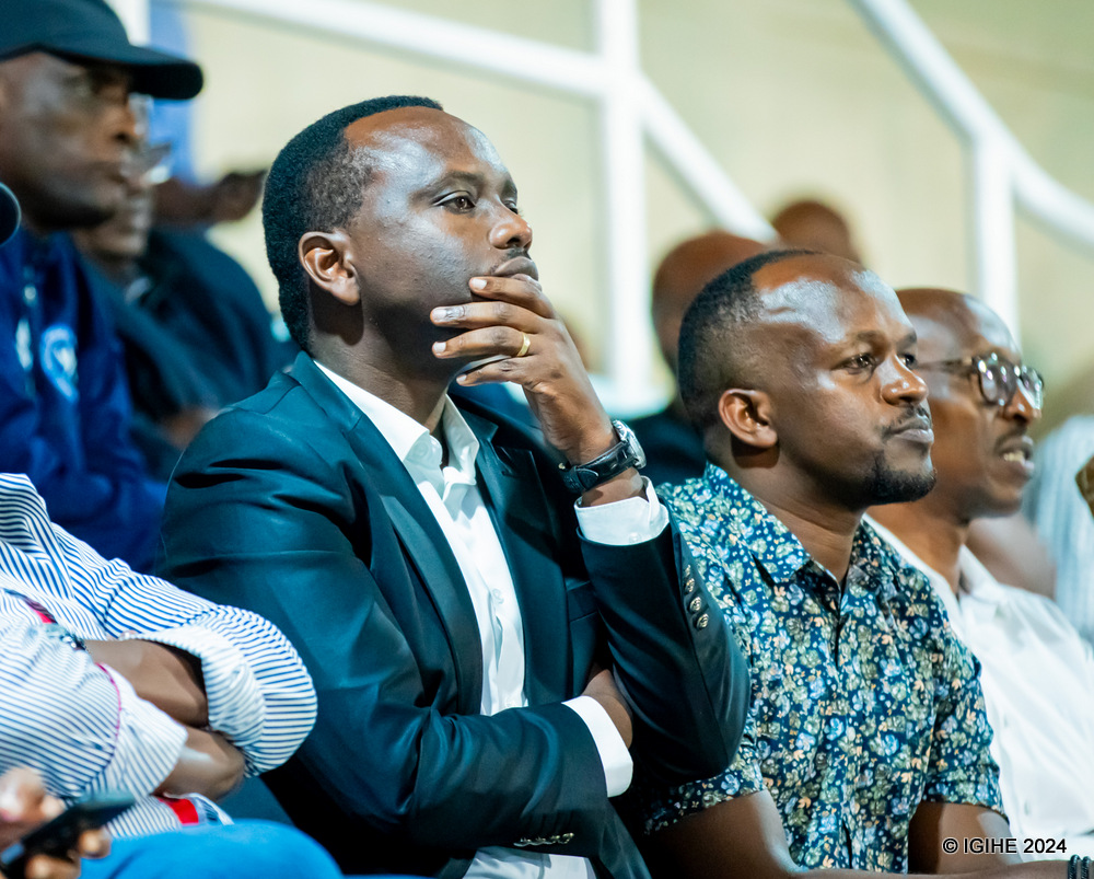Chairman wungirije wa APR FC, Uwayezu François Régis yarebaga umupira icyizere cyo gukomeza kiri hasi
