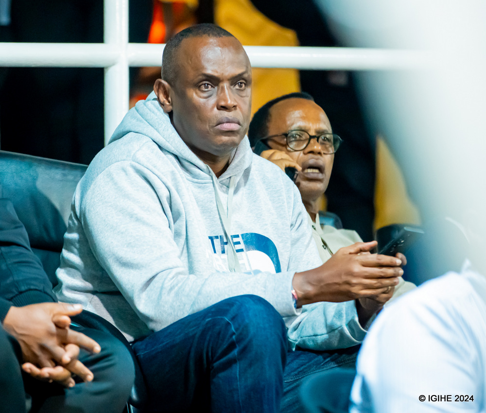 Chairman wa APR FC, Col Richard Karasira nta byishimo yari afite ku maso ubwo umukino wari urangiye ugiye muri penaliti