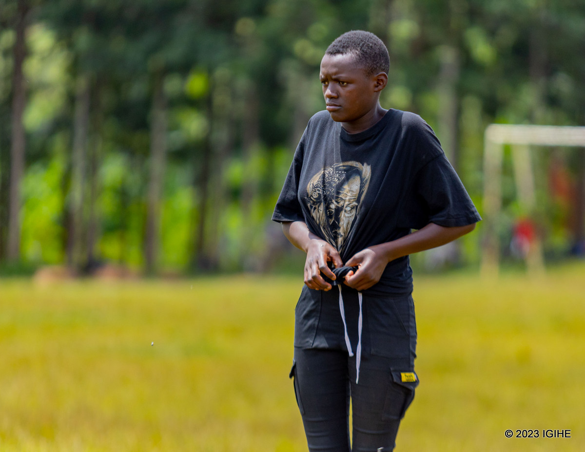 Kubera ko ibikoresho bitarabakwira bose, abatabibonye bakoresha uburyo bwose ngo iyo bafite ibakwire