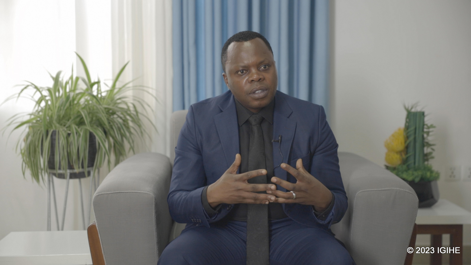 Minisitiri Utumatwishima yasabye urubyiruko guhindura imyumvire rukivana mu bukene