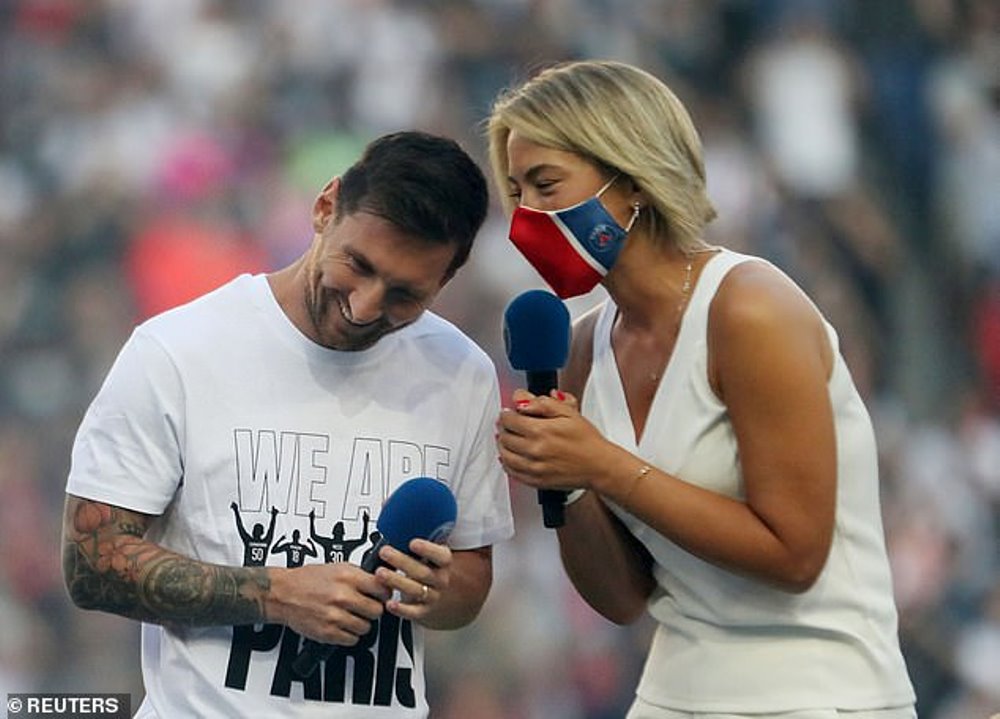 Lionel Messi yagowe no kumva uwari uyoboye ibi birori kubera urusaku rw'abafana
