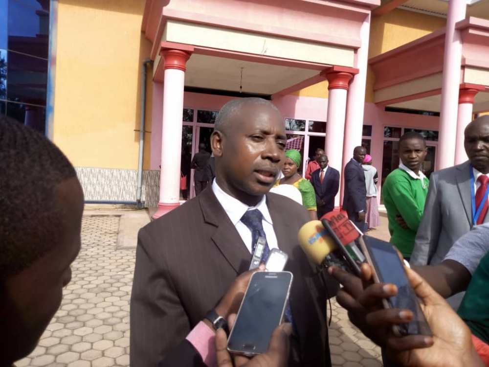 Pasiteri Majyambere Joseph uyobora Itorero Umuriro wa Pantekote yavuze uko yatotejwe, agafungwa inshuro nyinshi azira kwanga kunywesha agakombe ku ifunguro ryera