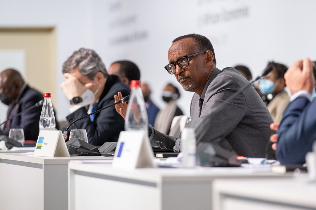 Perezida Kagame ubwo yari mu nama yiga ku guteza imbere ubukungu bwa Afurika yabereye i Paris ku wa 18 Gicurasi 2021 / Ifoto: Village Urugwiro